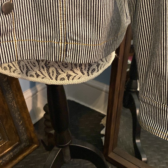 SPLENDID Sz. XS Denim striped jacket. Navy and white. Exc. condition. Runs big - Picture 7 of 8